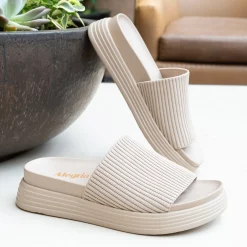 Akimi Beachy Keen Sandal