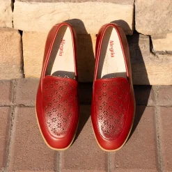 Aliya Red Breeze Shoe