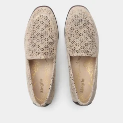 Aliya Walkway Breeze Shoe