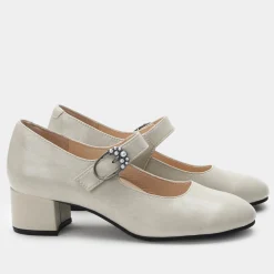 Ameliah Ivory Shoe