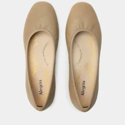 Arielle Wheat Shoe