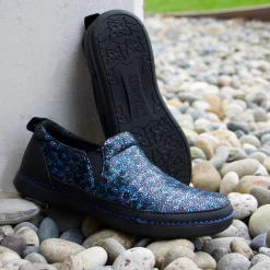 Axis Blue Burst Shoe