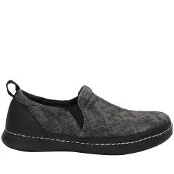 Axis Snake Shoe