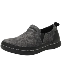 Axis Snake Shoe