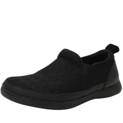 Axis Twister Black Shoe