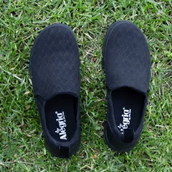 Axis Twister Black Shoe