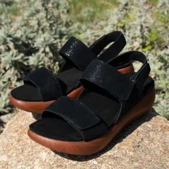 Bailee Crackle Black Sandal