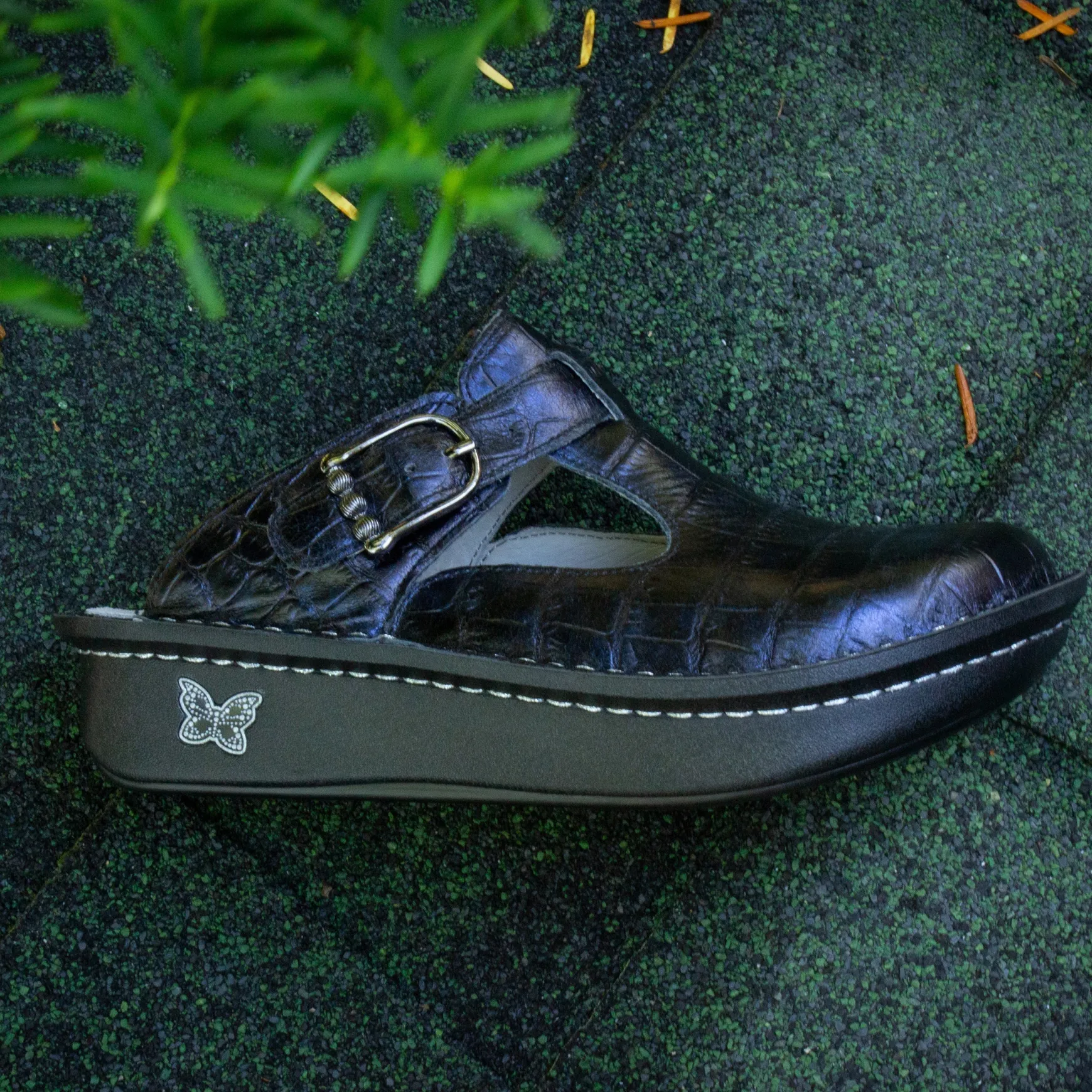 Classic Croco Shoe