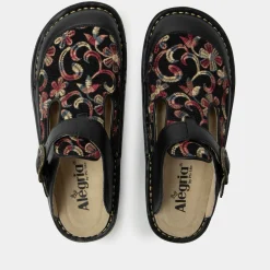 Classic Handicraft Shoe