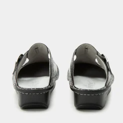 Classic Rosewood Shoe