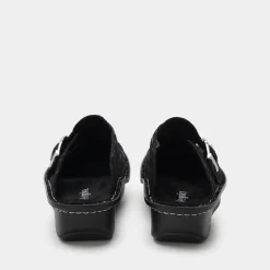Classic Swirling Black Shoe