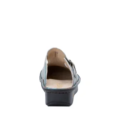 Classic Woven Wonder Shoe