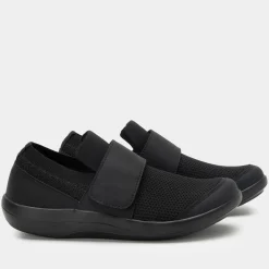 Dasher Black Out Shoe