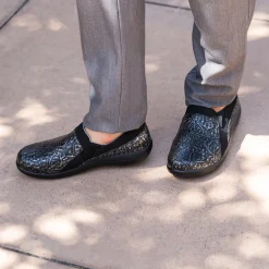 Duette Iron Shoe
