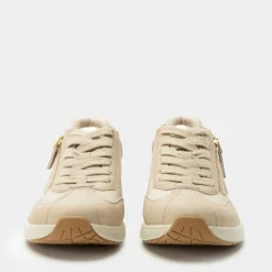 Eazeer Beige Shoe