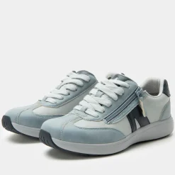 Eazeer Retro Blue Shoe