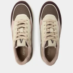 Embyr Chery Lacquer Shoe