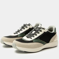Embyr Emerald Shoe