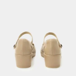 Hayes Beige Shoe