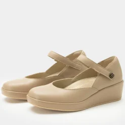 Hayes Beige Shoe