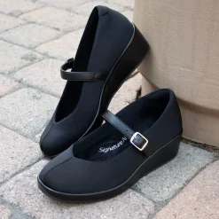 Haylo Black Dream Fit® Shoe