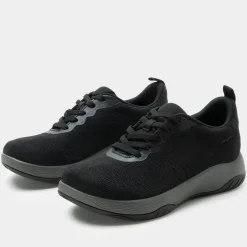 In8 All Black Shoe