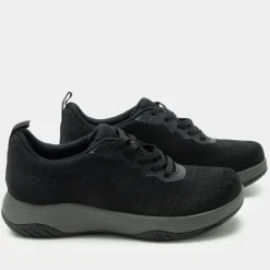 In8 All Black Shoe