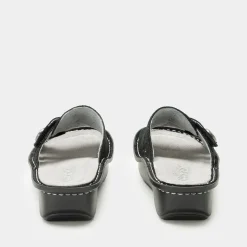 Julee Vinely Sandal