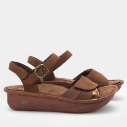 Klementine Pecan Sandal