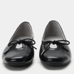 Leilah Black Gloss Shoe