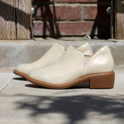 Merle Gold Cream Boot