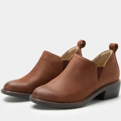 Merle Tawny Burnish Boot