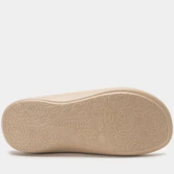 Ode A Fine Romance Sandal