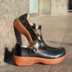 Odessa Black Breeze Shoe