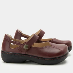 Onika Redwood Shoe