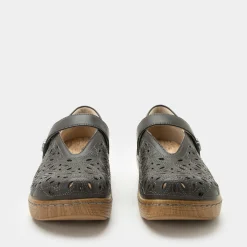 Opheliah Stone Breeze Shoe