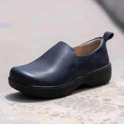 Orygin Navy Shoe