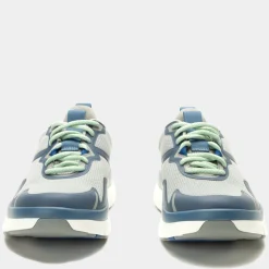 Procession Smoke Shoe