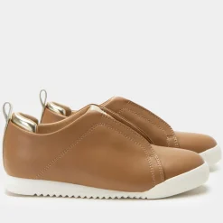 Reah Brown Shoe