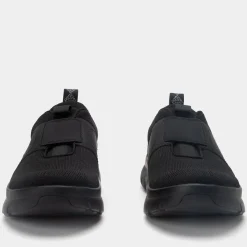 Rotation Black Shoe
