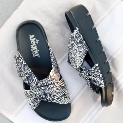 Rylie Birds Of A Feather Sandal