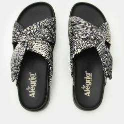 Rylie Birds Of A Feather Sandal