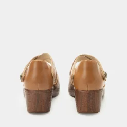 Savina Latte Shoe