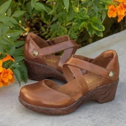 Savina Luggage Shoe