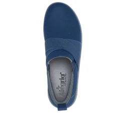 Savvie Navy Shoe