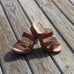Sierra Delicut Tawny Sandal