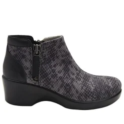 Sloan Snake Boot
