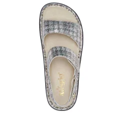 Verona Sassy Earth Sandal