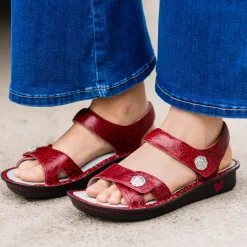 Vienna Loretta Roja Sandal